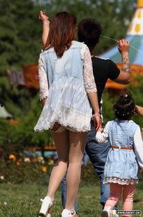 妈妈 母亲 丝袜 流下,母亲与女儿的情感流淌